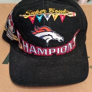 Vintage Denver Broncos NFL Super Bowl XXXII Snapback Cap Logo Athletic